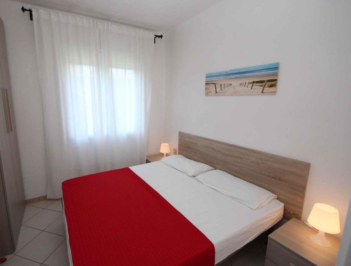 Apartment In Rosolina Mare 24855 Екстериор снимка